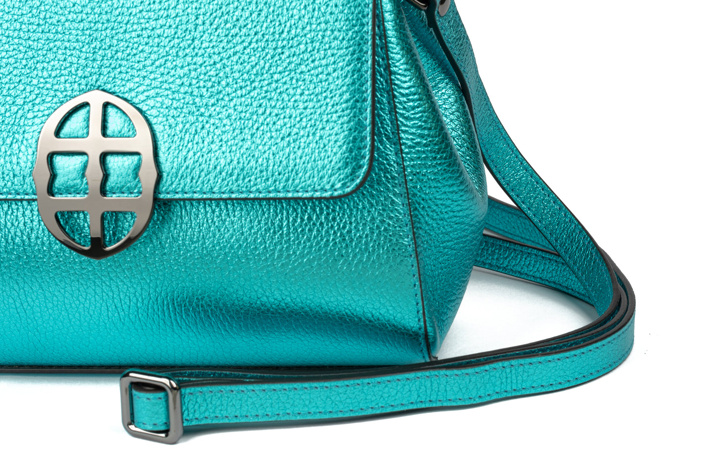 Metallic Turquoise Teal leather handbag with a silver clasp buckle on a white background. - DEI DUCHI (AMALTEA)