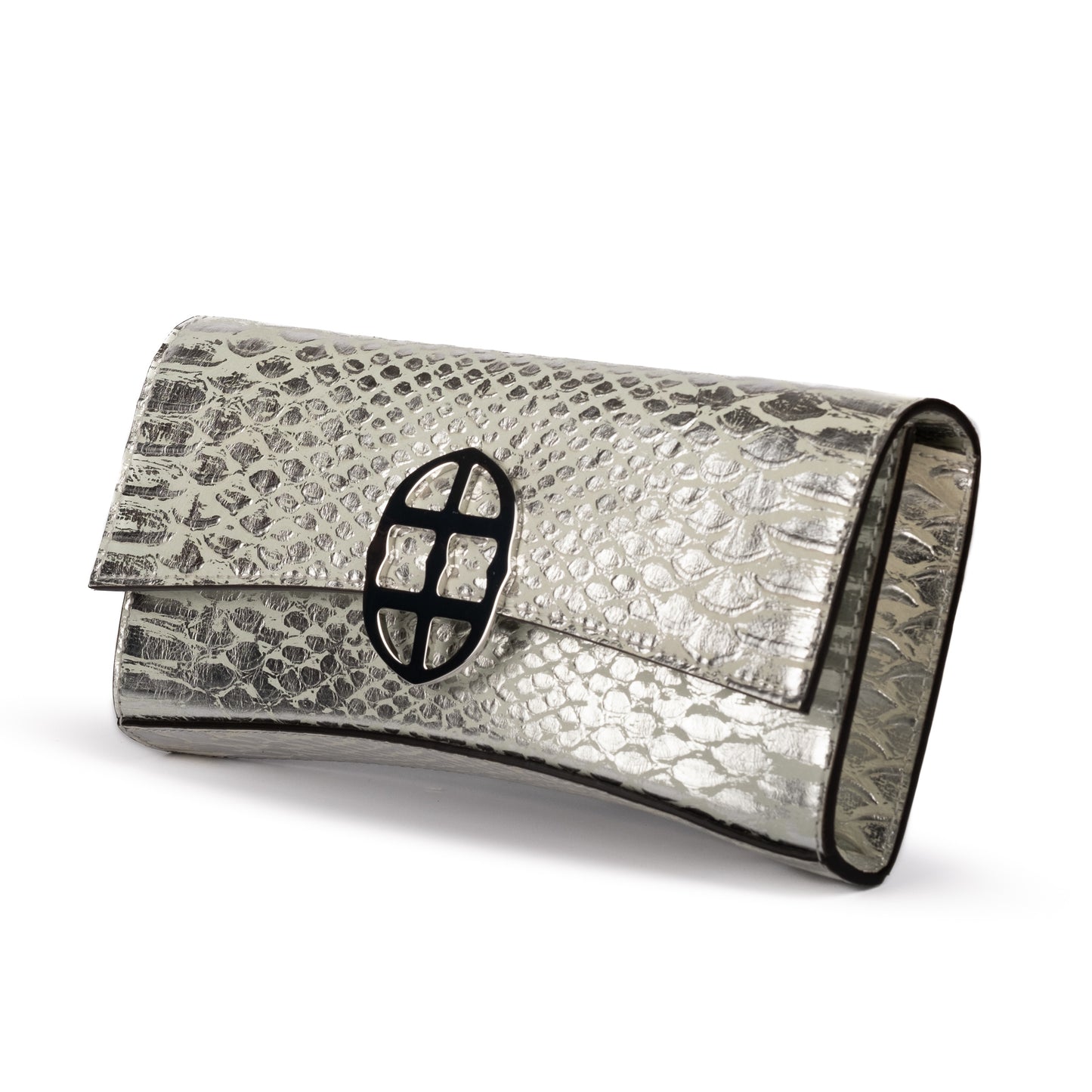 Front view of a silvery snake textured leather bag with a  'AMALTEA' burnished metal buckle logo, and a silver chain strap, on a white background. - DEI DUCHI (AMALTEA)