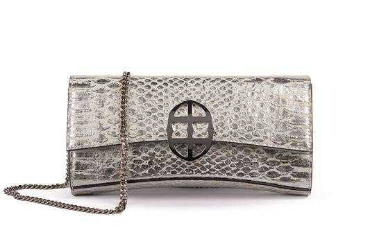 Front view of a silvery snake textured leather bag with a burnished metal 'AMALTEA' metal buckle logo, and a silver chain strap, on a white background. - DEI DUCHI (AMALTEA)